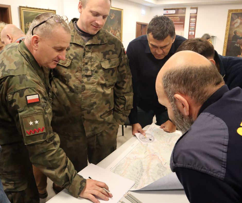 Szkolenie „Wykorzystanie map wojskowych i współrzędnych MGRS w działaniach służb miejskich i ratowniczych”